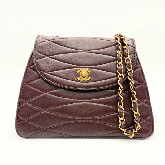 Kensley, Vintage Authentic Chanel 1 series chain brown lambskin with seal and card