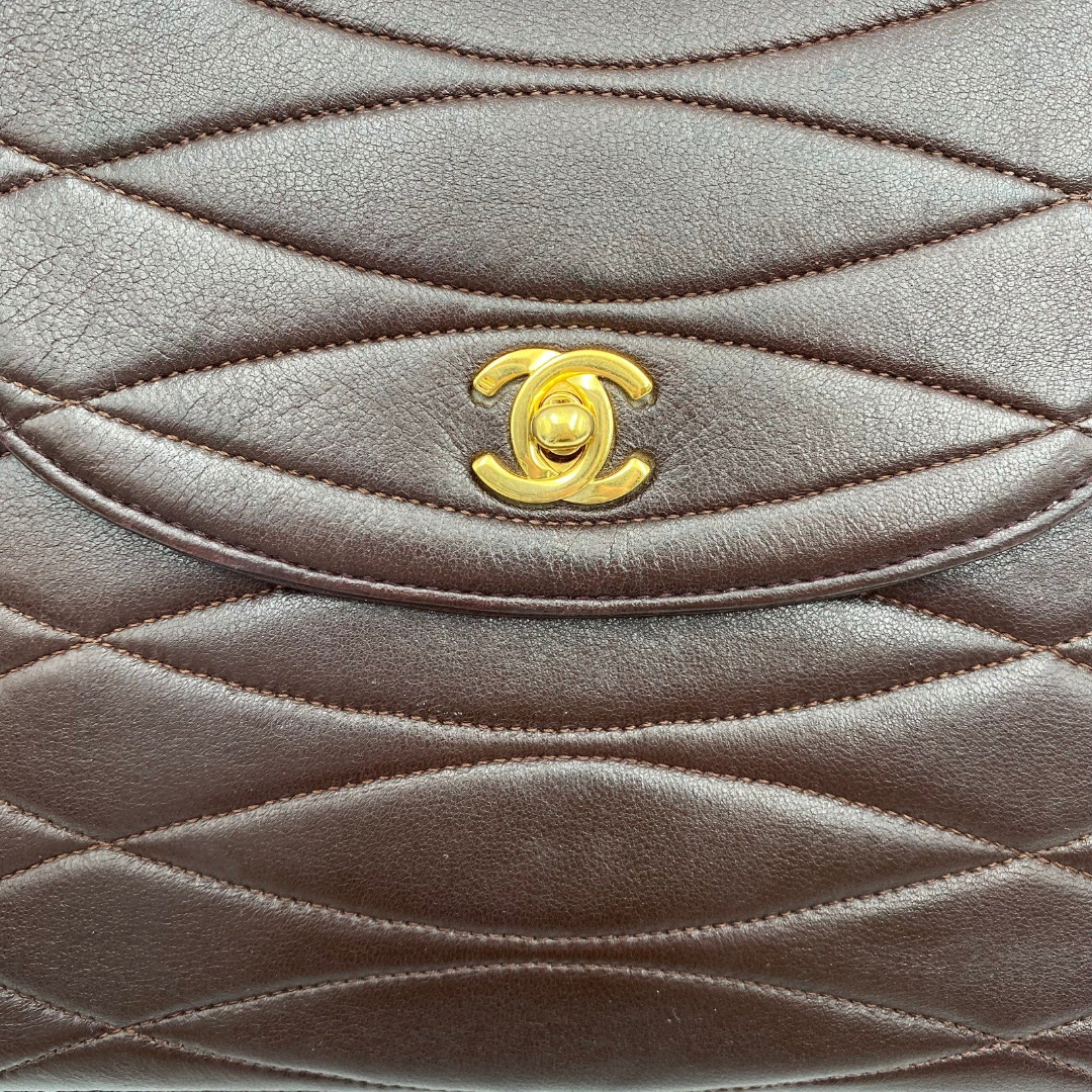 Kensley, Vintage Authentic Chanel 1 series chain brown lambskin with seal and card