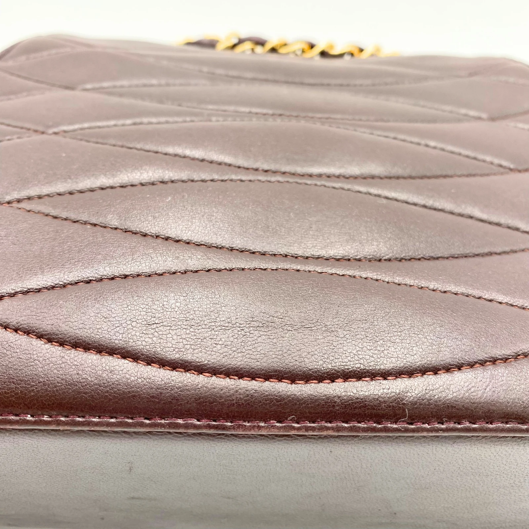 Kensley, Vintage Authentic Chanel 1 series chain brown lambskin with seal and card