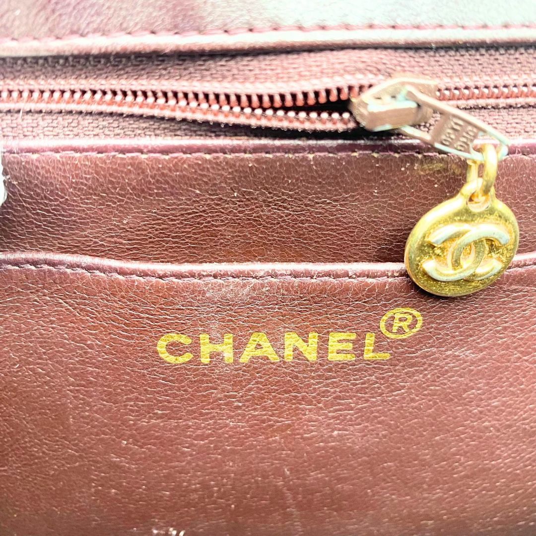Kensley, Vintage Authentic Chanel 1 series chain brown lambskin with seal and card