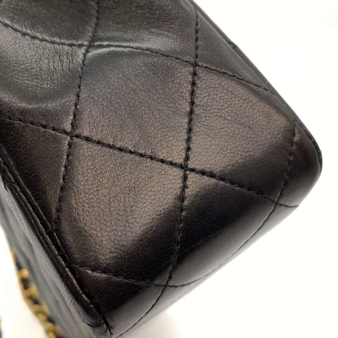 Varun, 2 Series Square 20cm Black Lambskin with seal and card