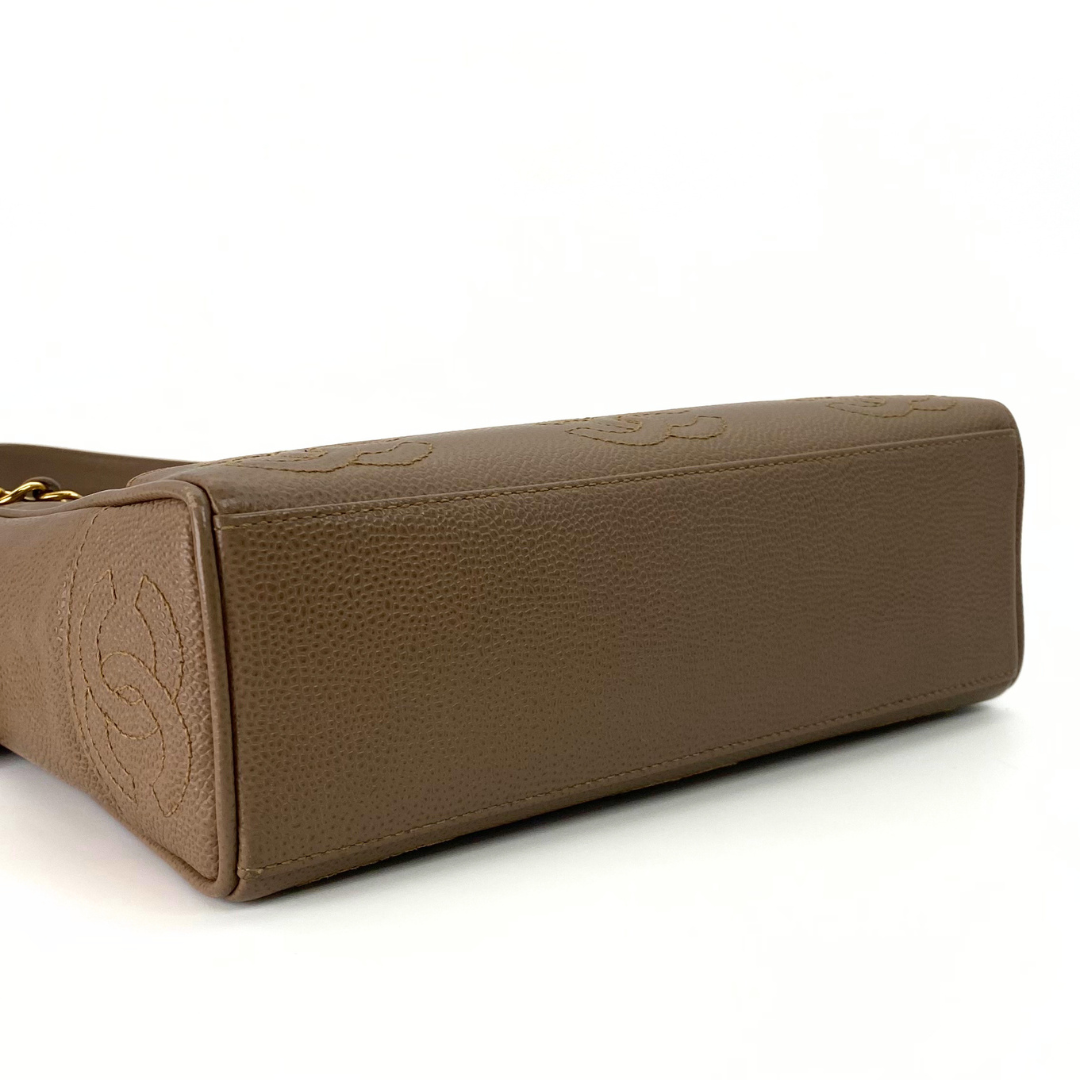 Yerin, 4 Series Triple Coco Light Brown Caviar with seal and card