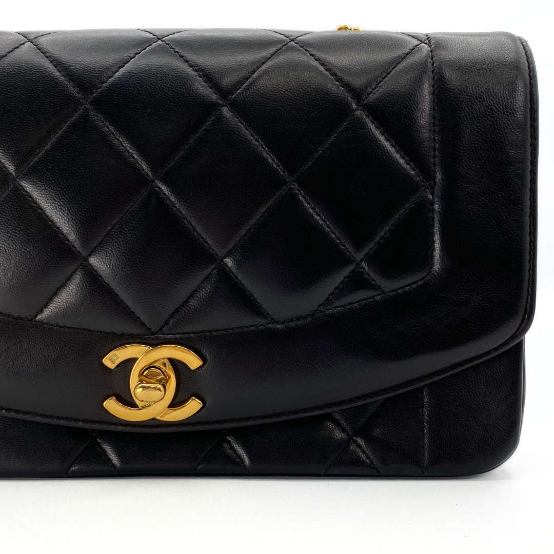 Solon, 3 Series Small Diana  Black Lambskin with seal only