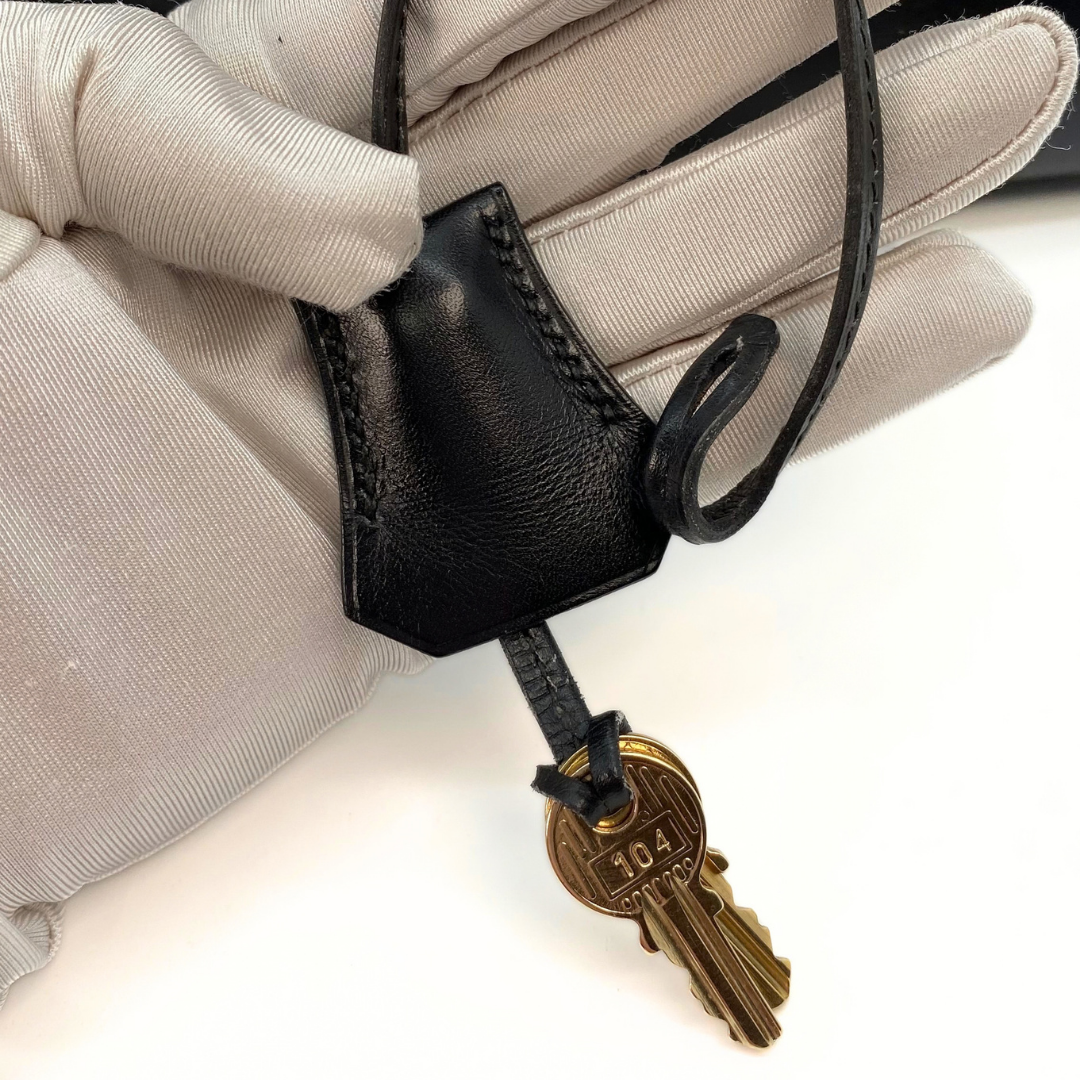 Chisato, 1991 Kelly 28 Sellier Black Boxcalf with stamp 〇U