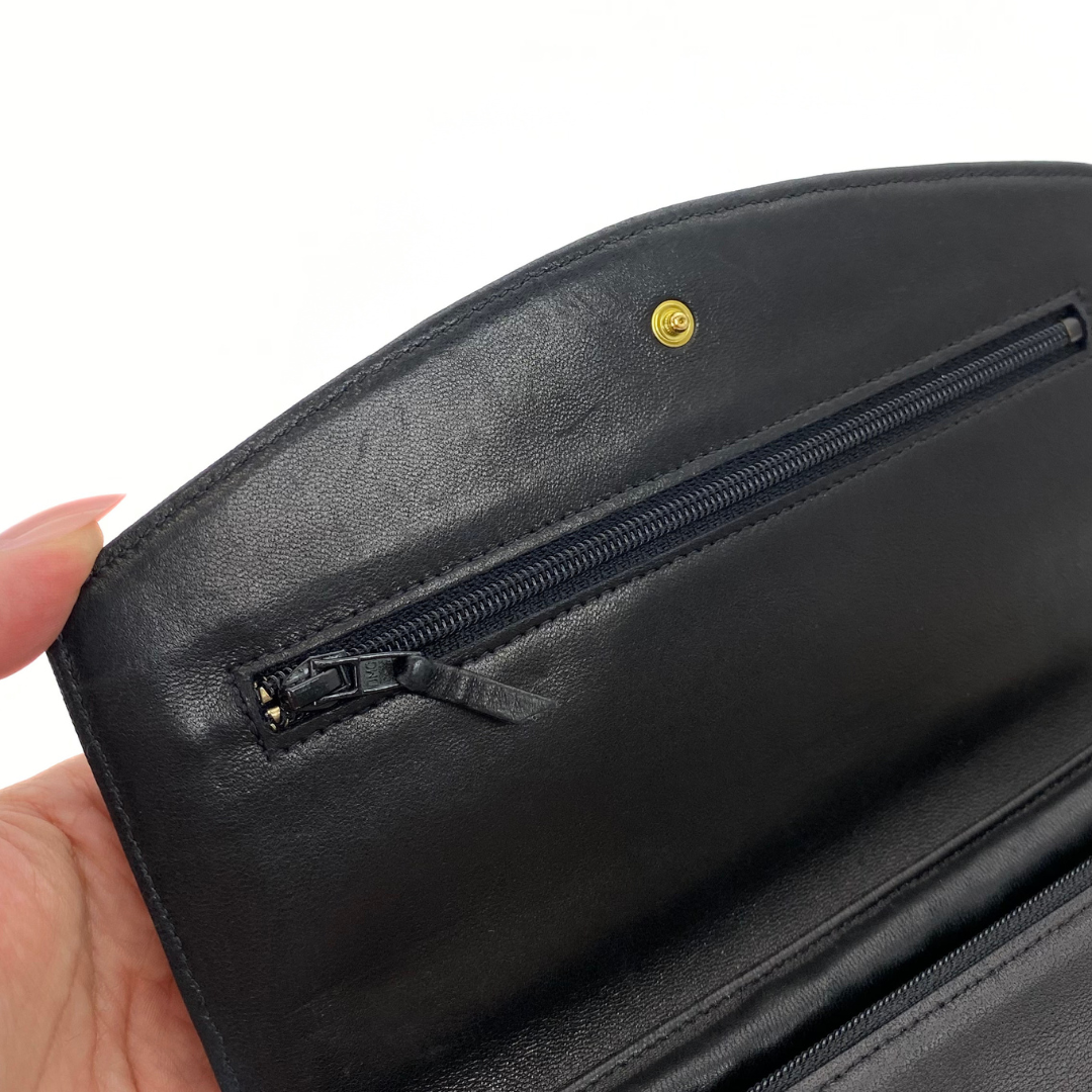 Nari, 5 Series Long Wallet Black Caviar with seal only