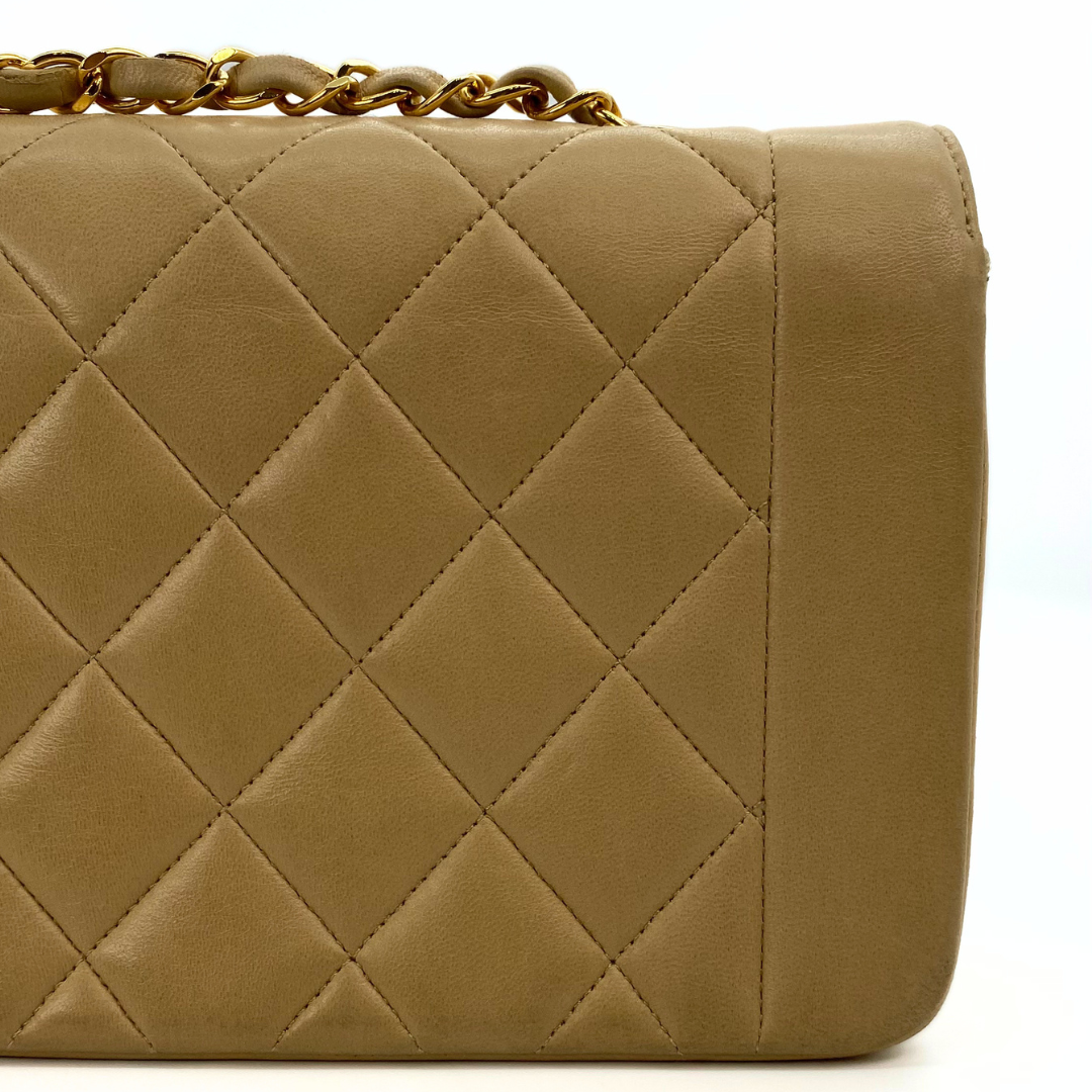 Omara, 2 Series Small Diana Beige Lambskin with seal and card