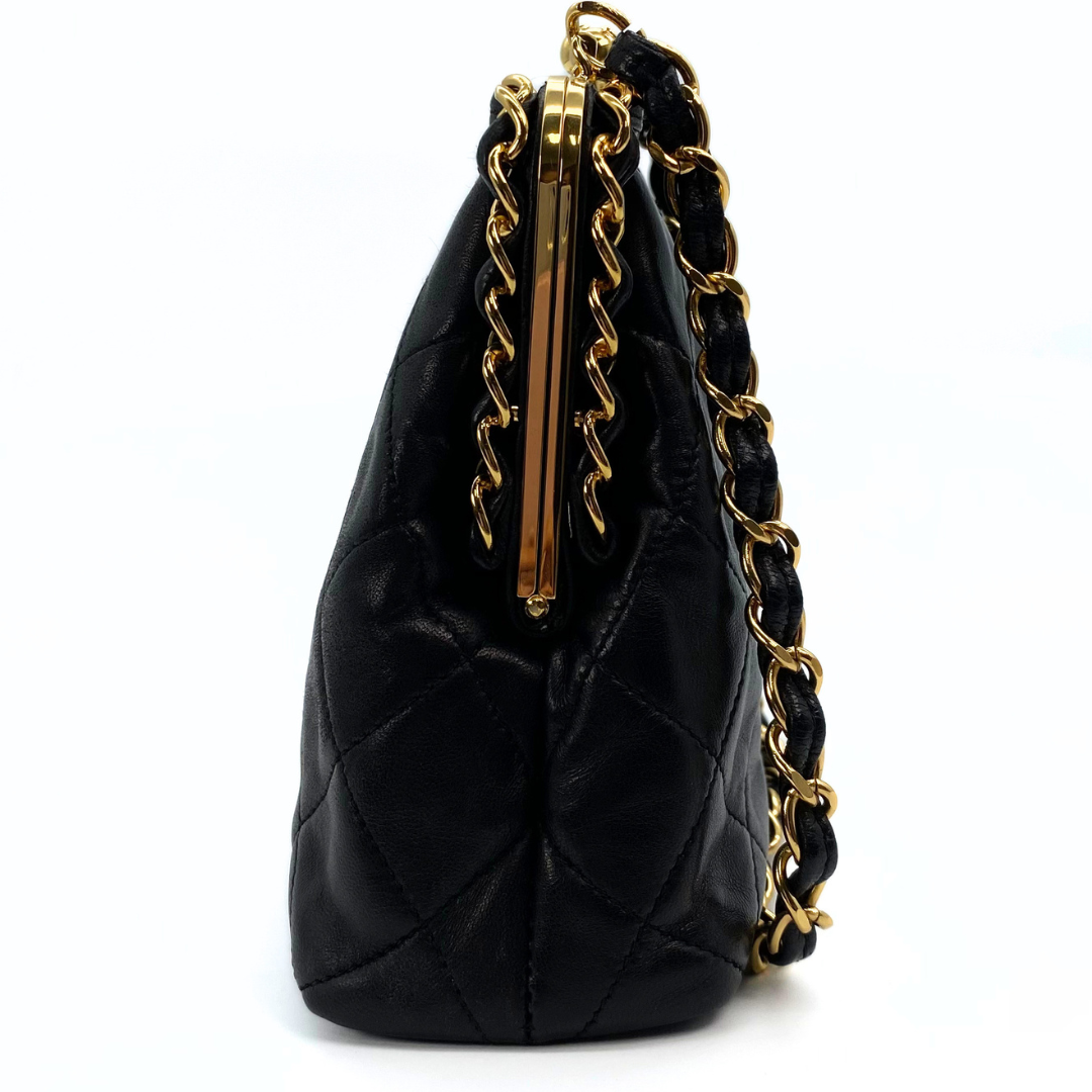 Gawin, 3 Series Mini Kisslock Black Lambskin with seal and card