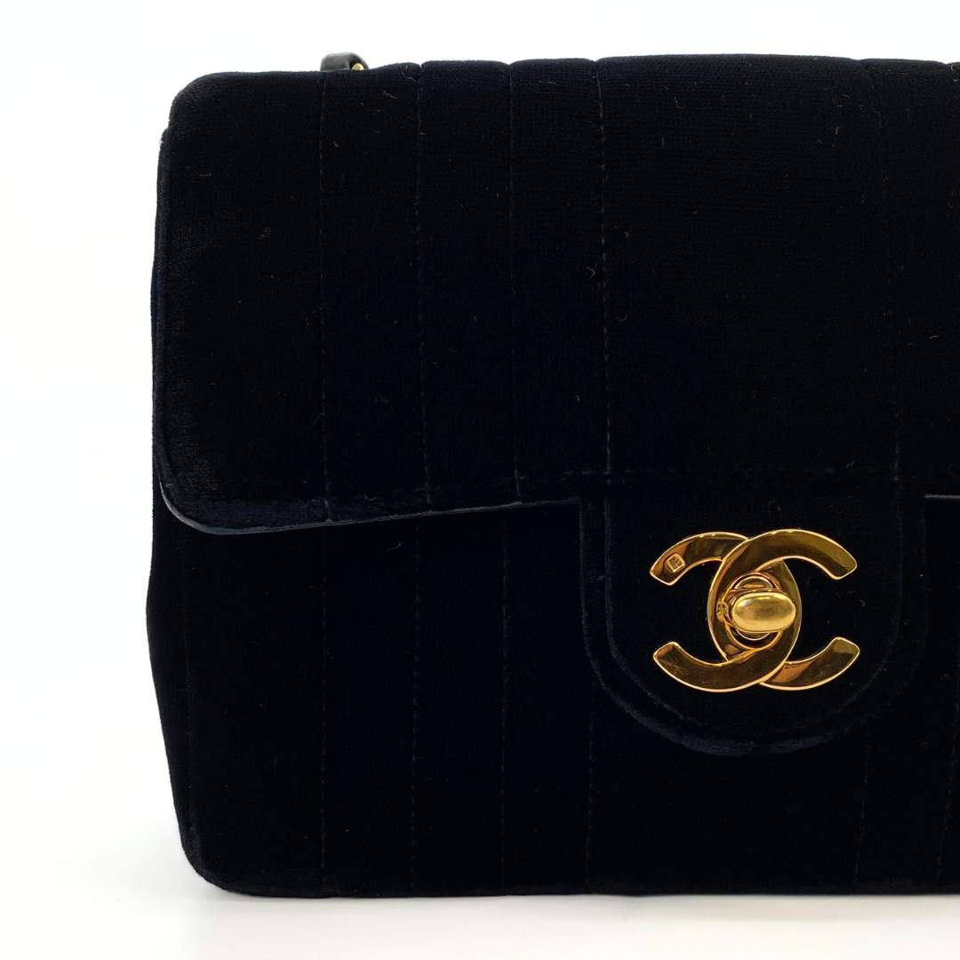 Arash, 2 Series Square 17cm Black Velvet with seal and card