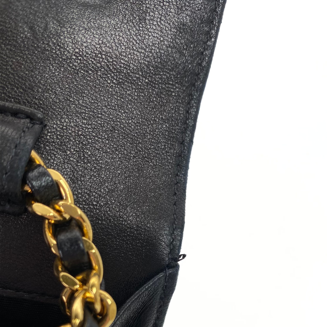 Nari, 5 Series Long Wallet Black Caviar with seal only