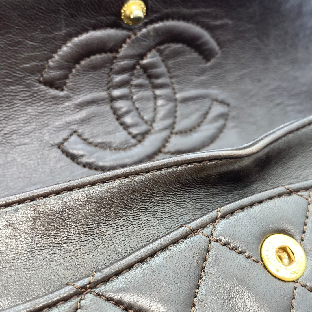 Leandro, 1 Series Small Classic Flap Brown Lambskin with seal only