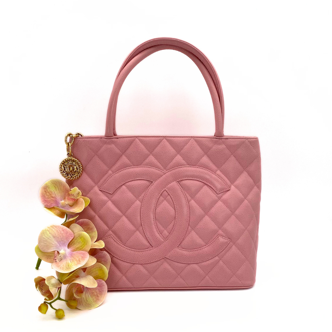 Dami, 8 Series Medallion Tote Reissue Pink Caviar with seal and card