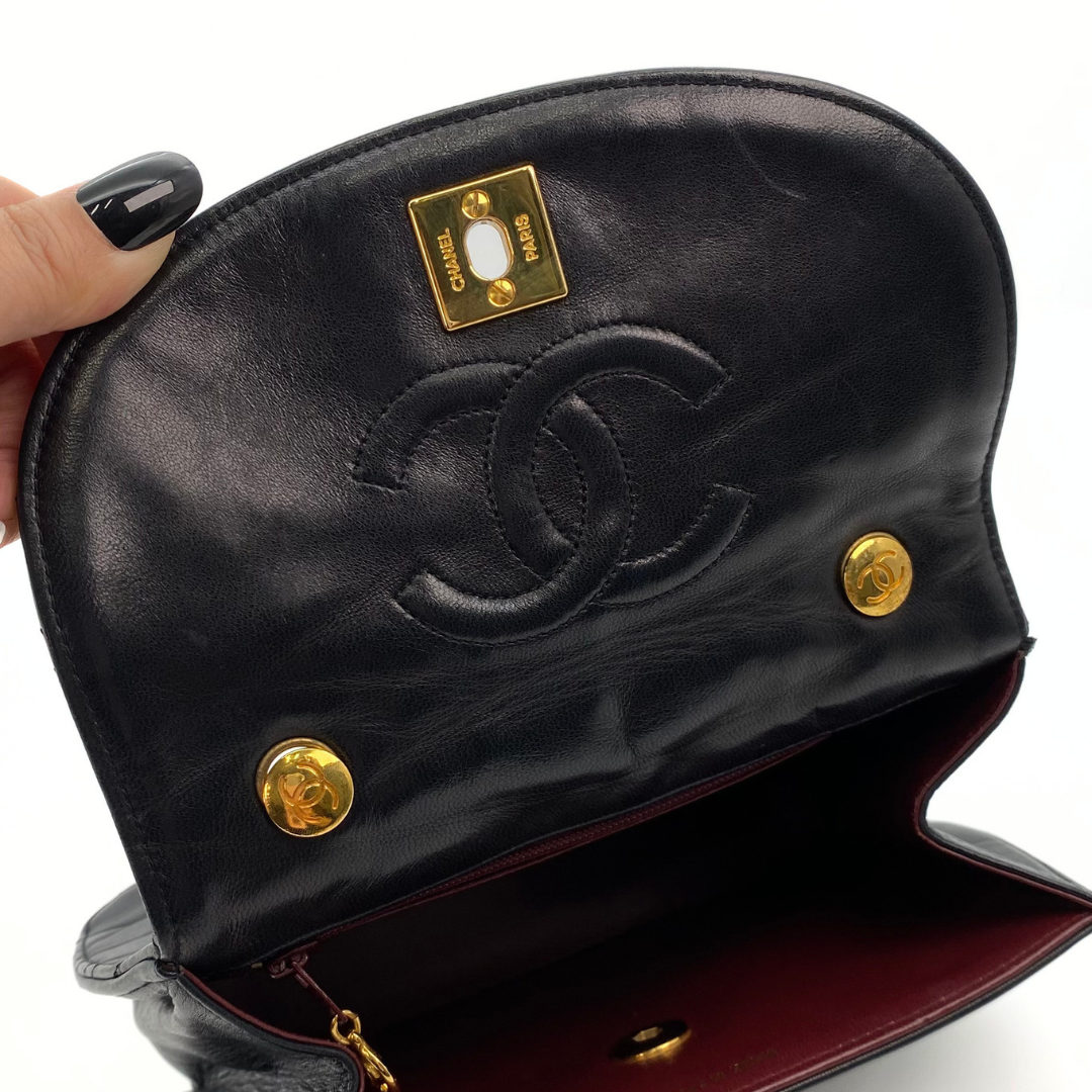 Xarena, 2 Series Curved Stitch Black Lambskin with seal and card