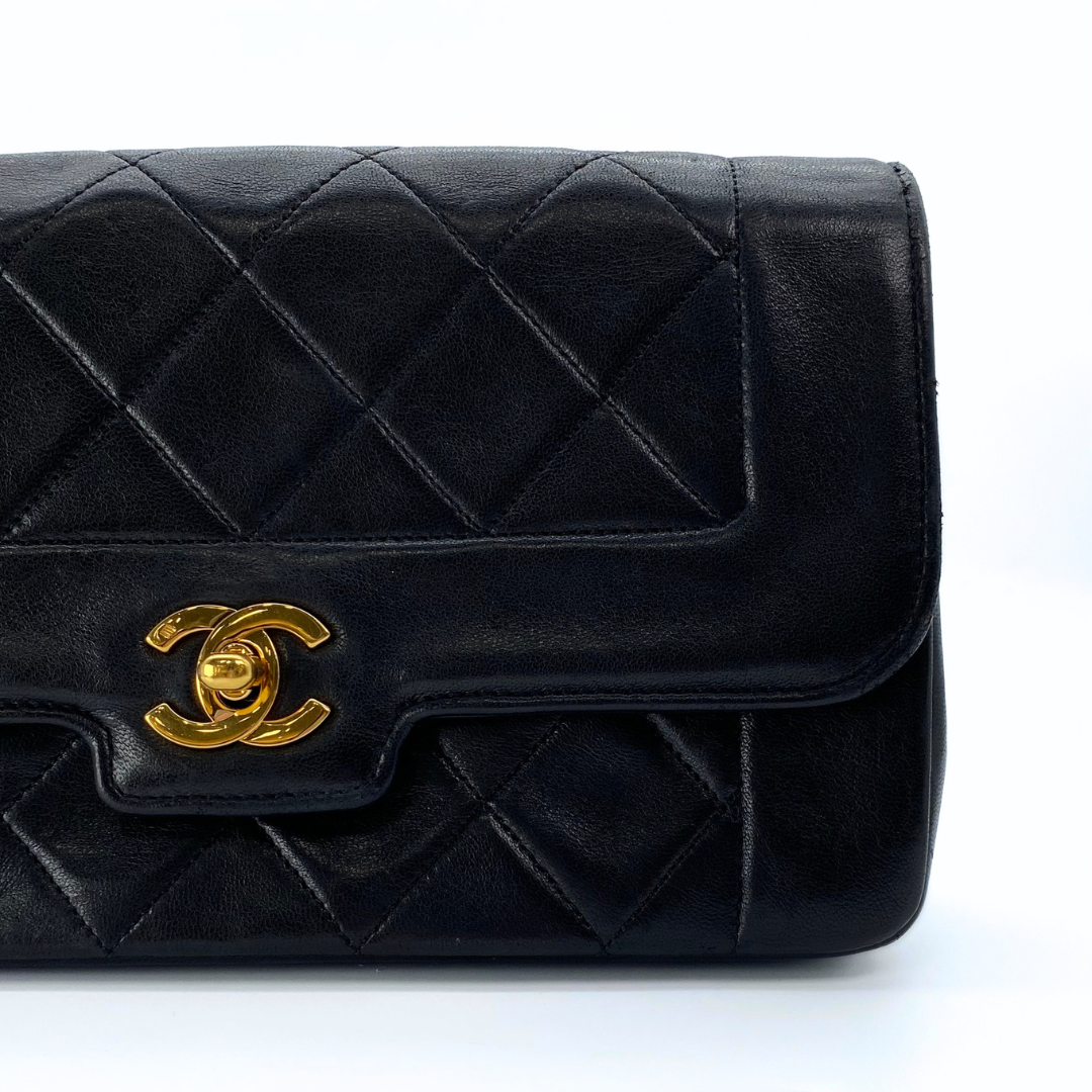 Ruslan, 1 Series Small Tab Border Black Lambskin with seal and card