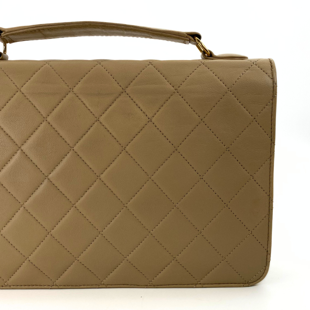 Yejun, 1 Series Double Turn Lock Beige Lambskin with seal and card
