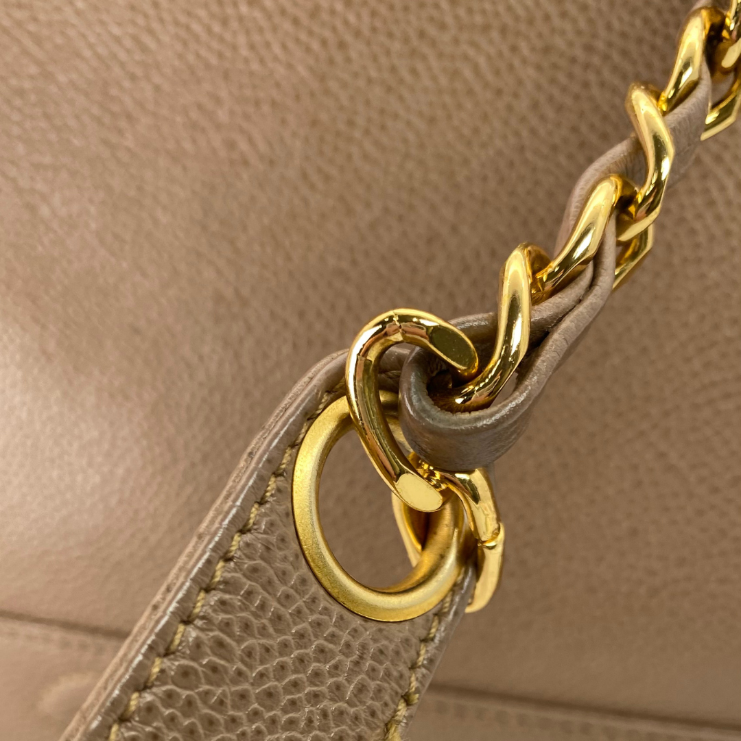 Yerin, 4 Series Triple Coco Light Brown Caviar with seal and card