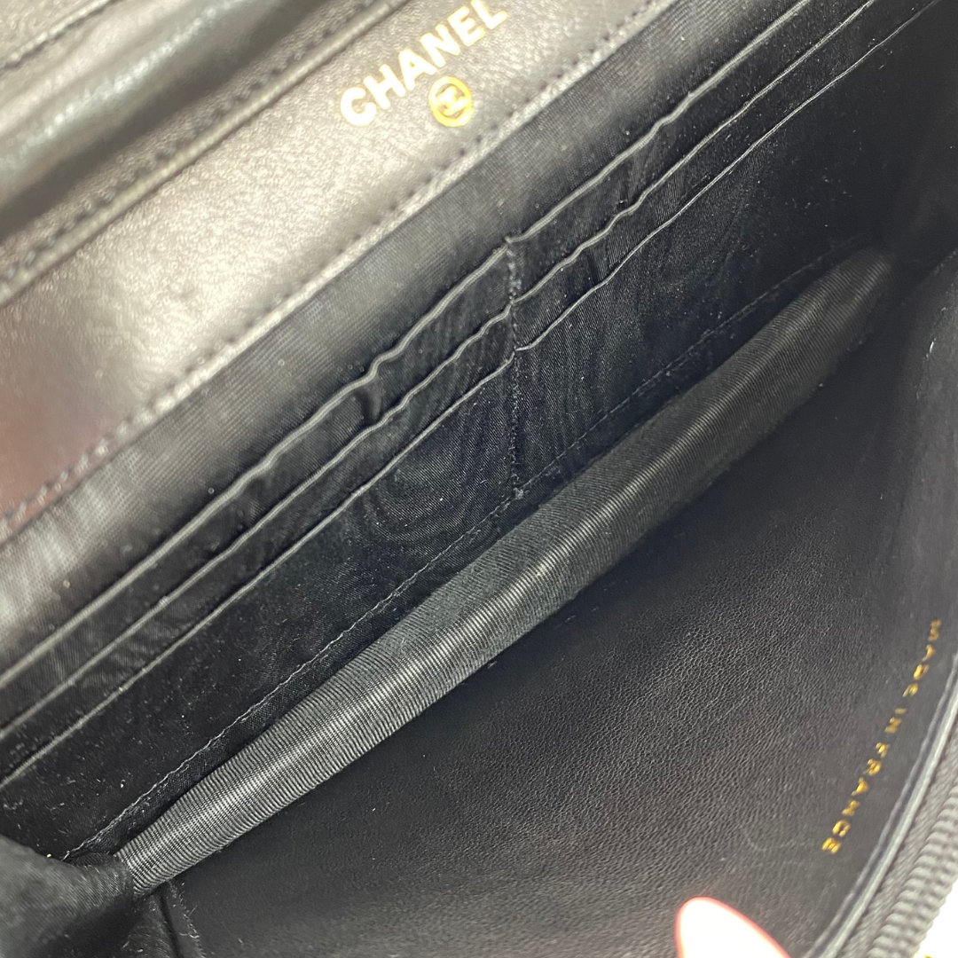 Nari, 5 Series Long Wallet Black Caviar with seal only