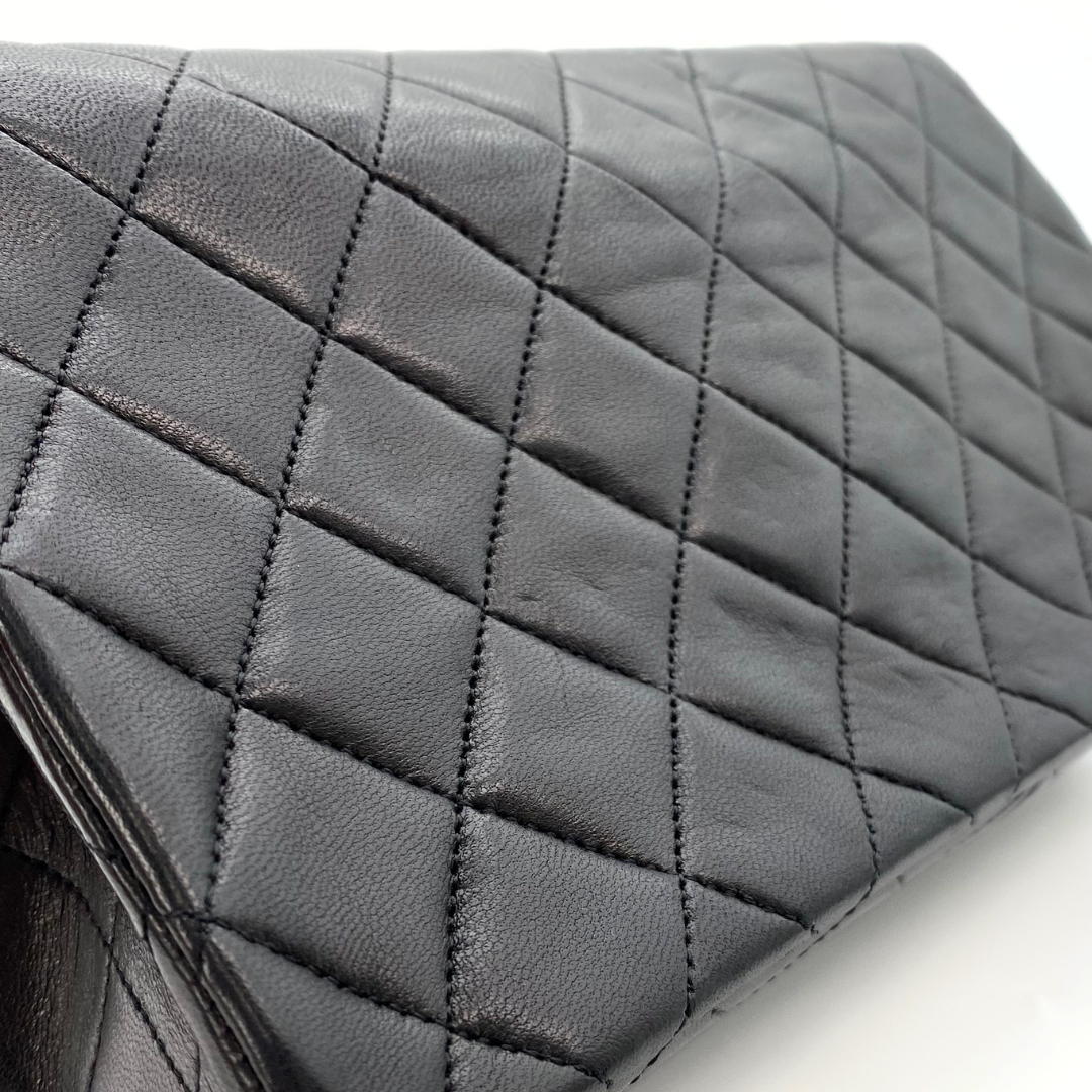 Cyrus, 1 Series Small Full Flap Black Lambskin with seal and card