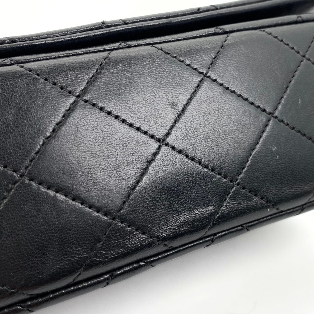 Arata, 1 Series Small Full Flap Black Lambskin with seal and card