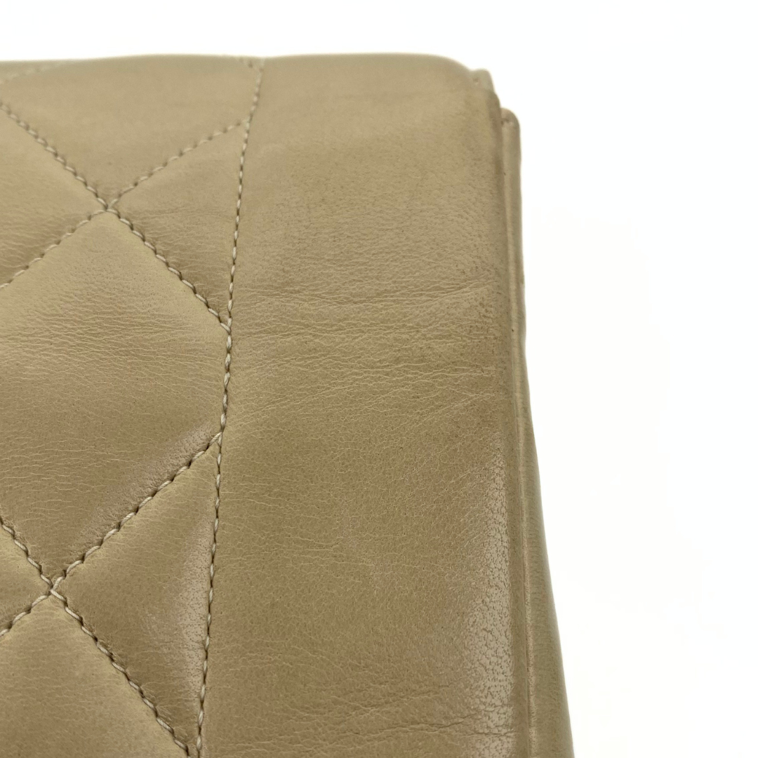 Iduna, 2 Series Medium Beige Lambskin with seal and card