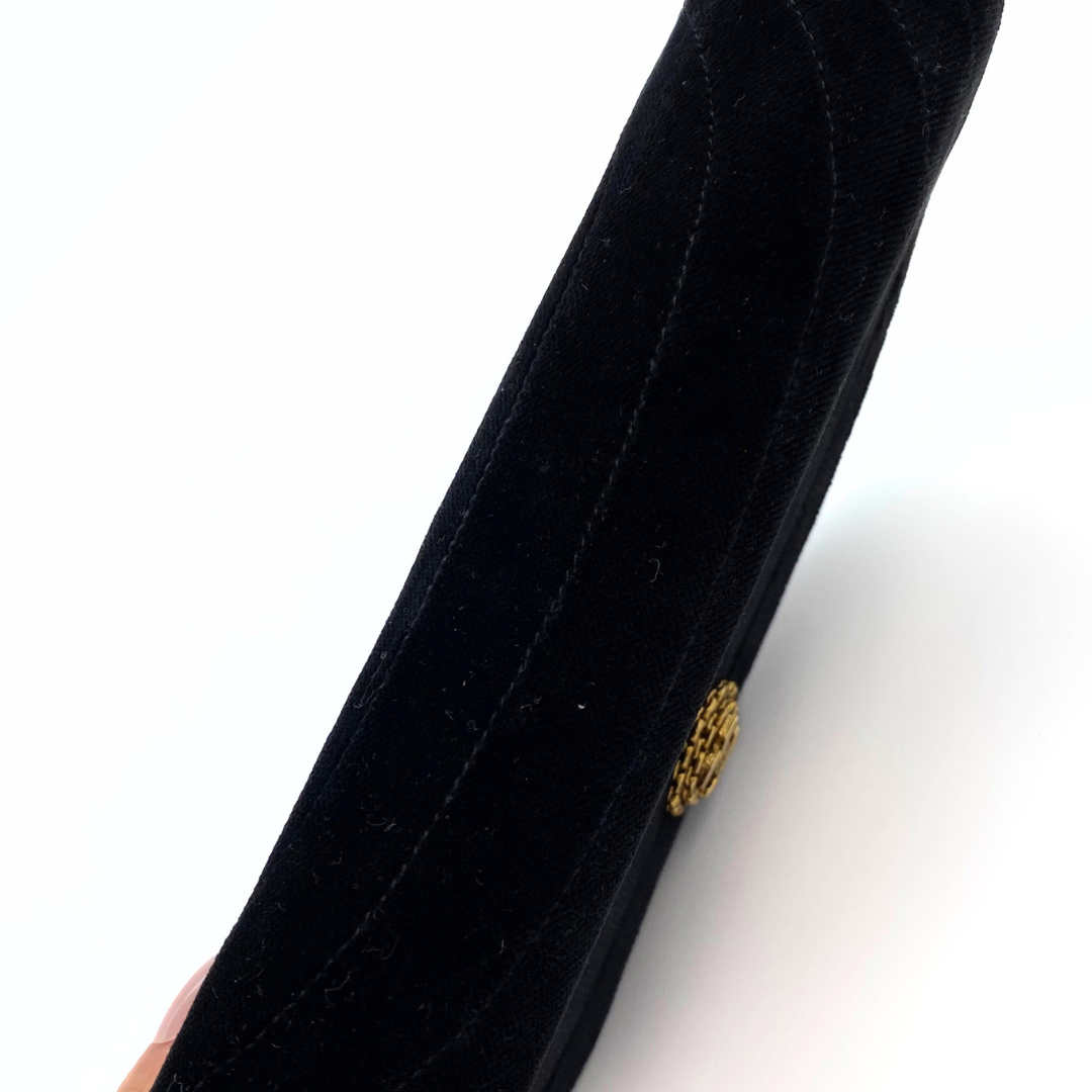 Brahma, 0 Series Half Moon Black Velvet with seal and card