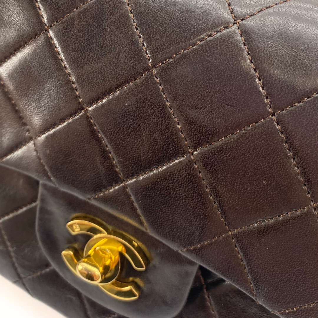 Leandro, 1 Series Small Classic Flap Brown Lambskin with seal only