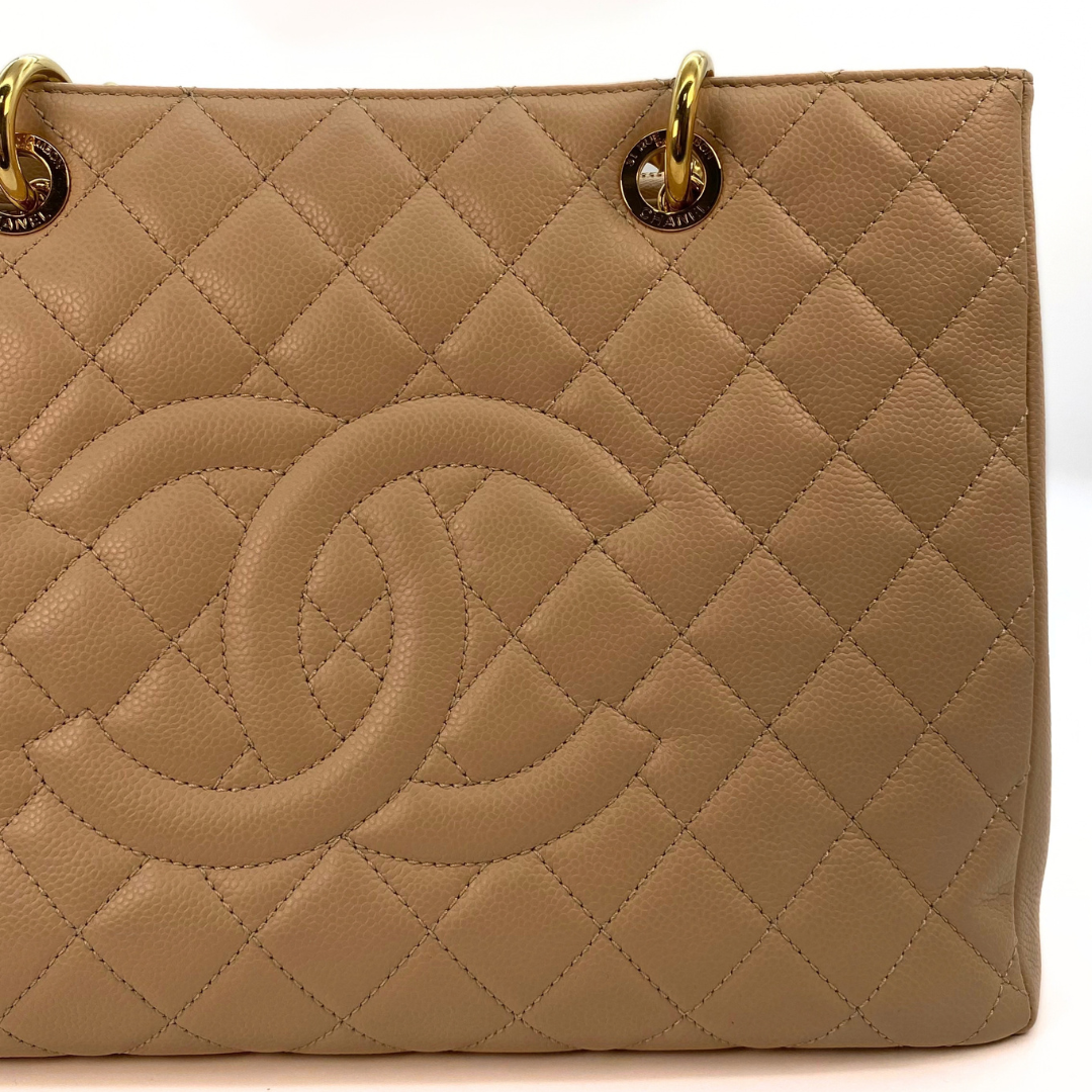 Chiyo, 16 Series GST Big Coco Beige Caviar with seal and card