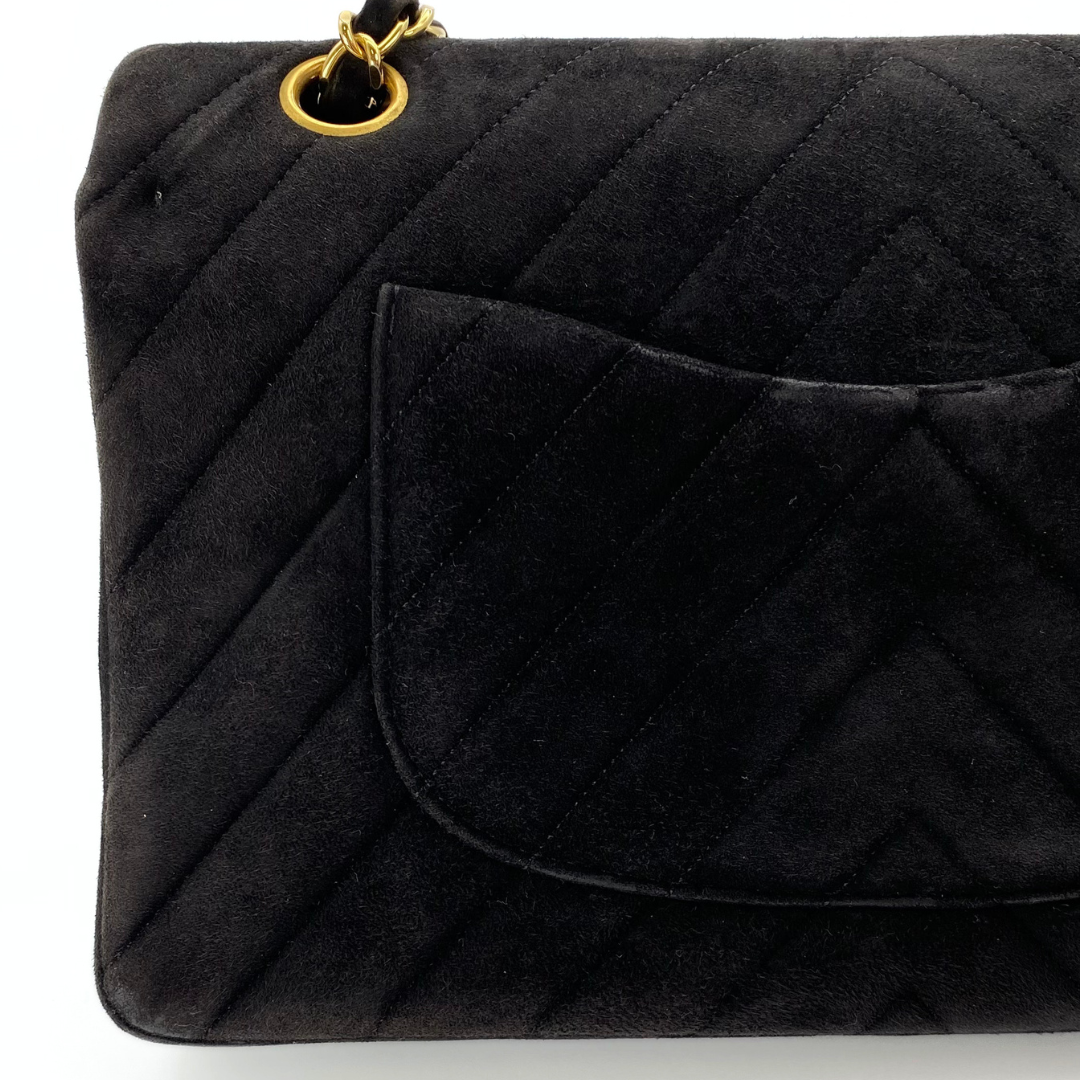 Jiho, 1 Series Medium Classic Flap Chevron Black Suede with seal and card
