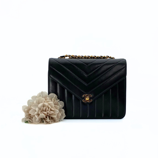 Eunho, 2 Series Single Flap Chevron Black Lambskin with seal and card
