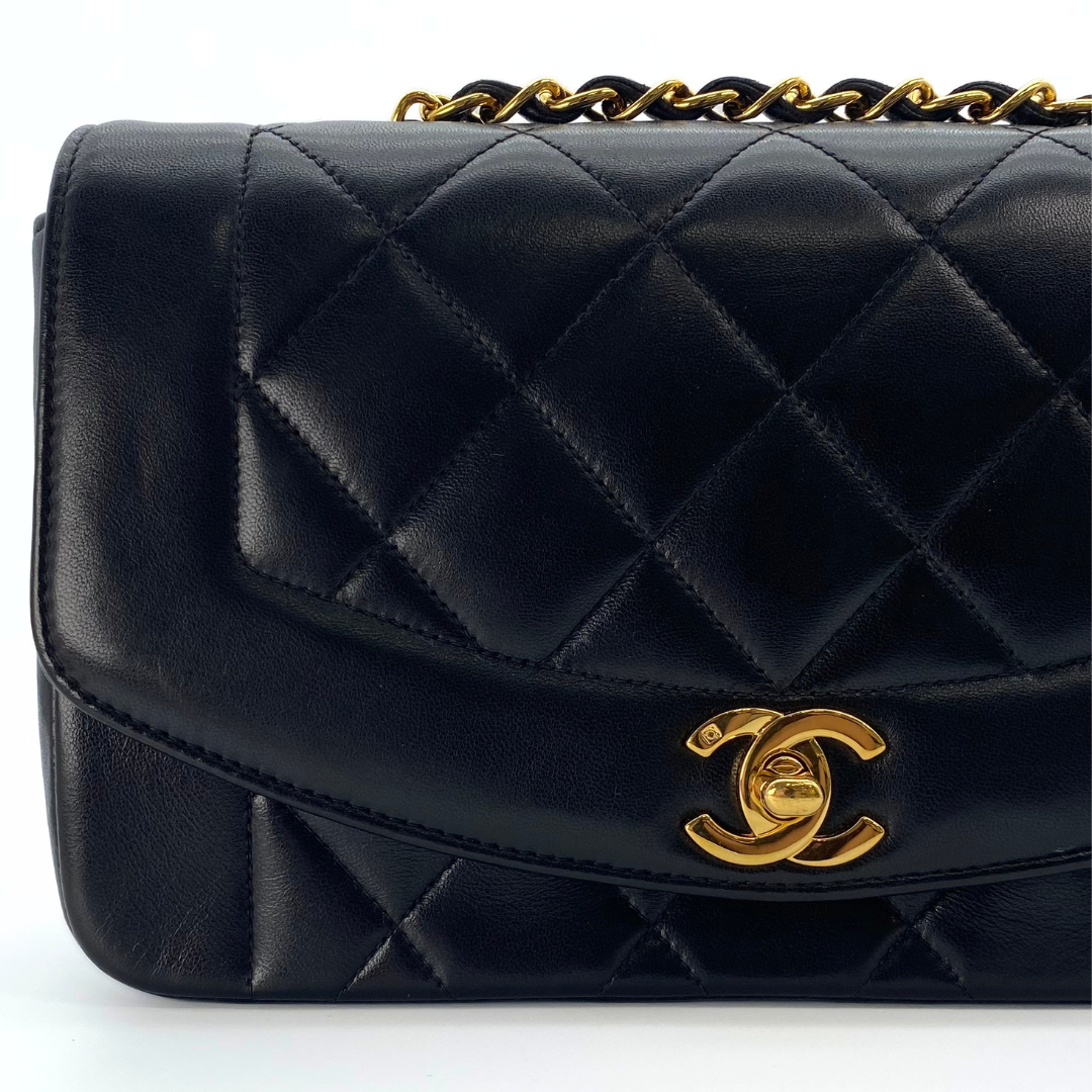 Kalina, 4 Series Small Diana Black Lambskin with seal and card