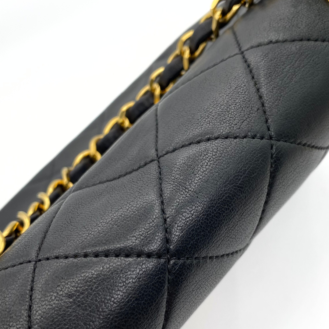 Artem, 4 Series Black Lambskin Tab Border with seal only
