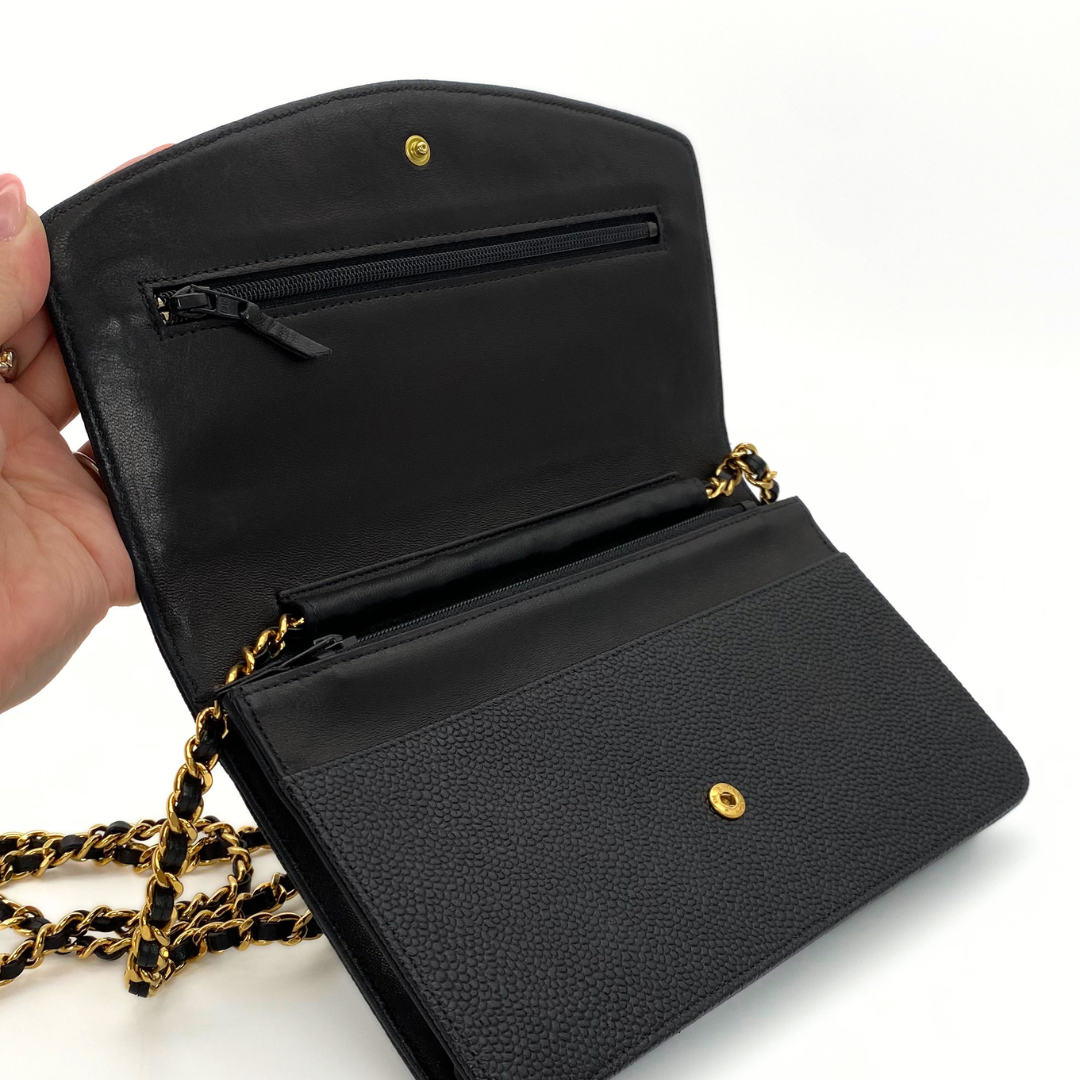Nari, 5 Series Long Wallet Black Caviar with seal only