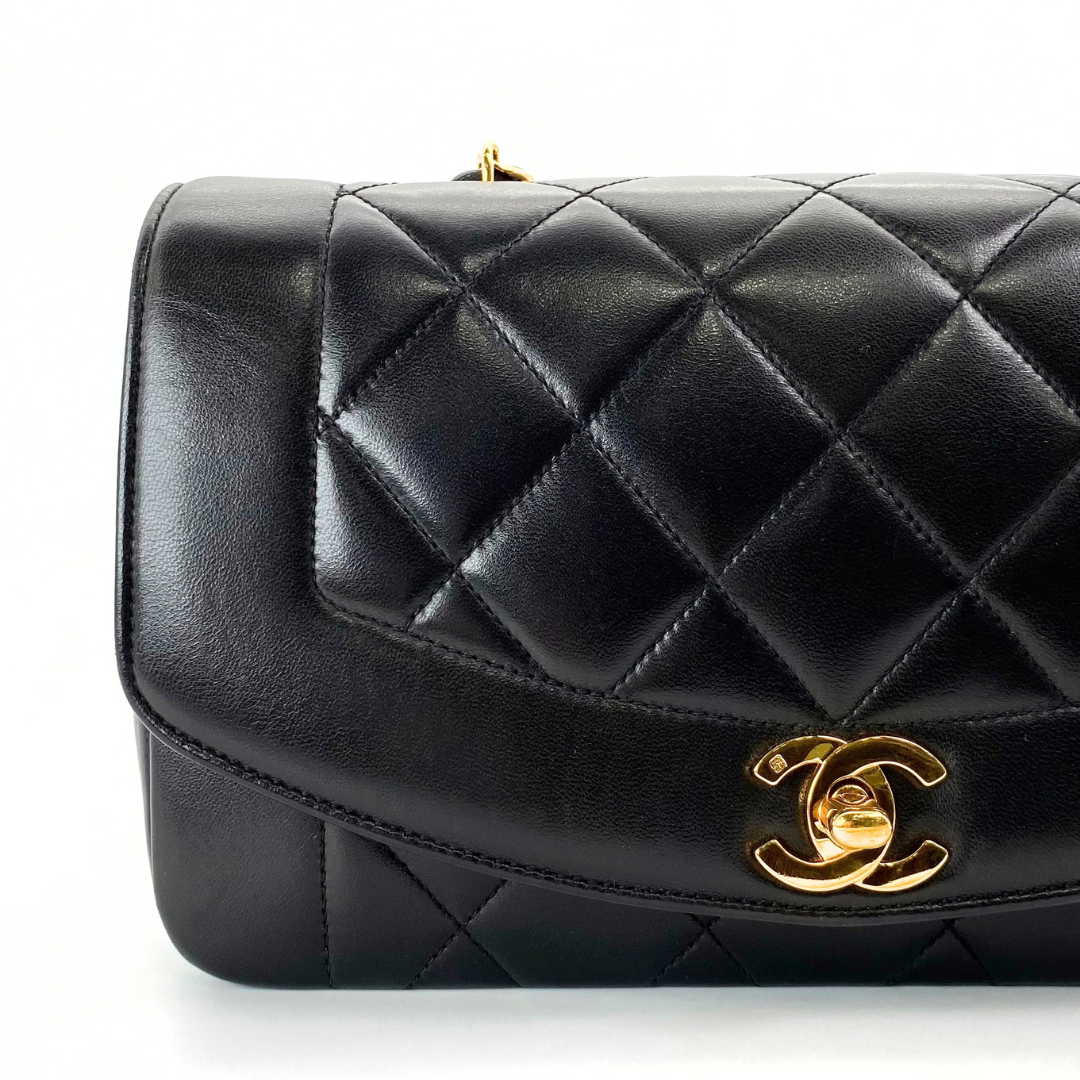 Issei, 2 Series Small Diana Black Lambskin with seal and card