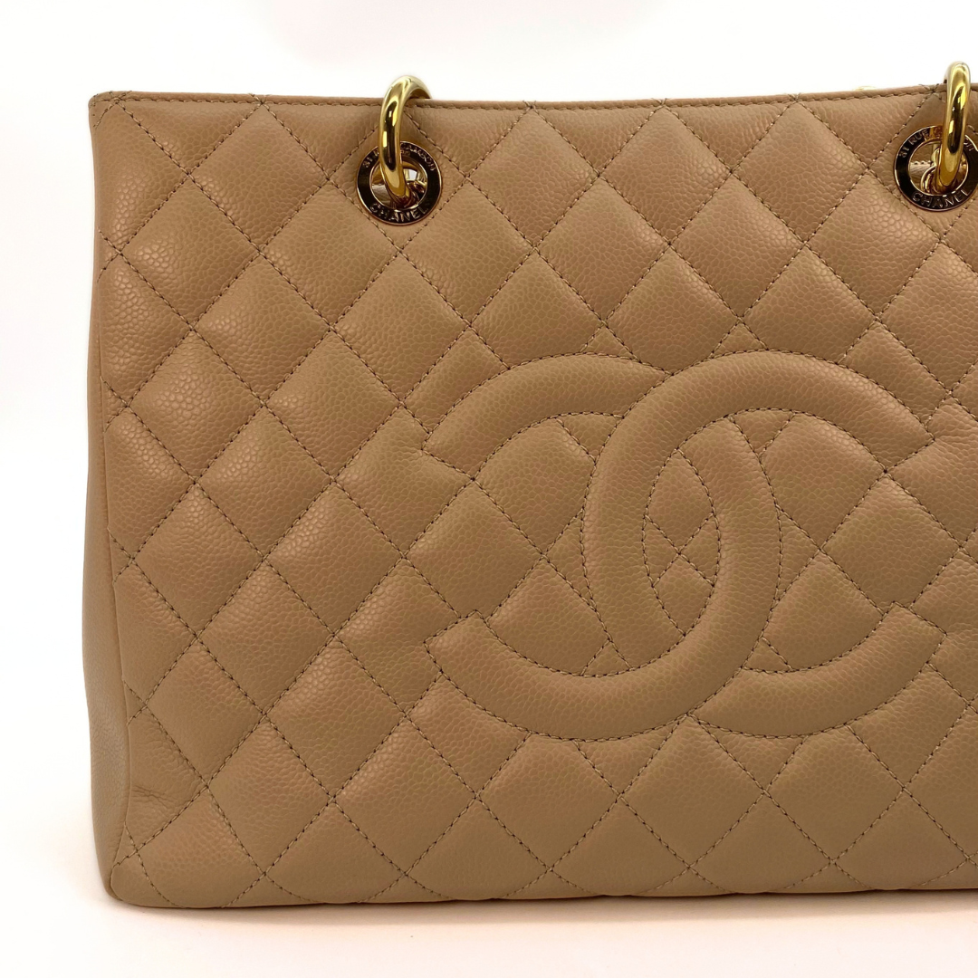 Chiyo, 16 Series GST Big Coco Beige Caviar with seal and card