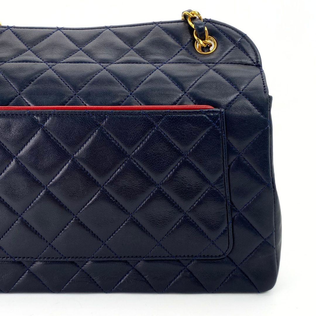 Taiga, 1 Series Navy Lambskin Tote with seal only