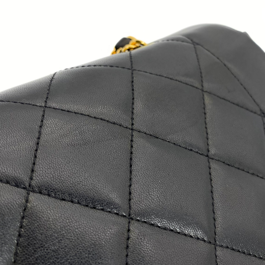 Ichika, 3 Series Small Diana Black Lambskin with seal and card