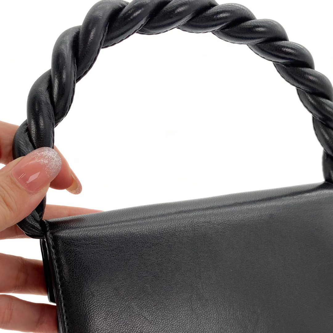 Makoto, 4 Series Turnlock Black Lambskin with seal and card