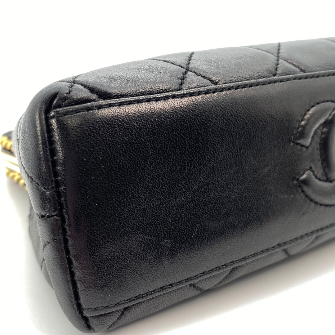 Gawin, 3 Series Mini Kisslock Black Lambskin with seal and card