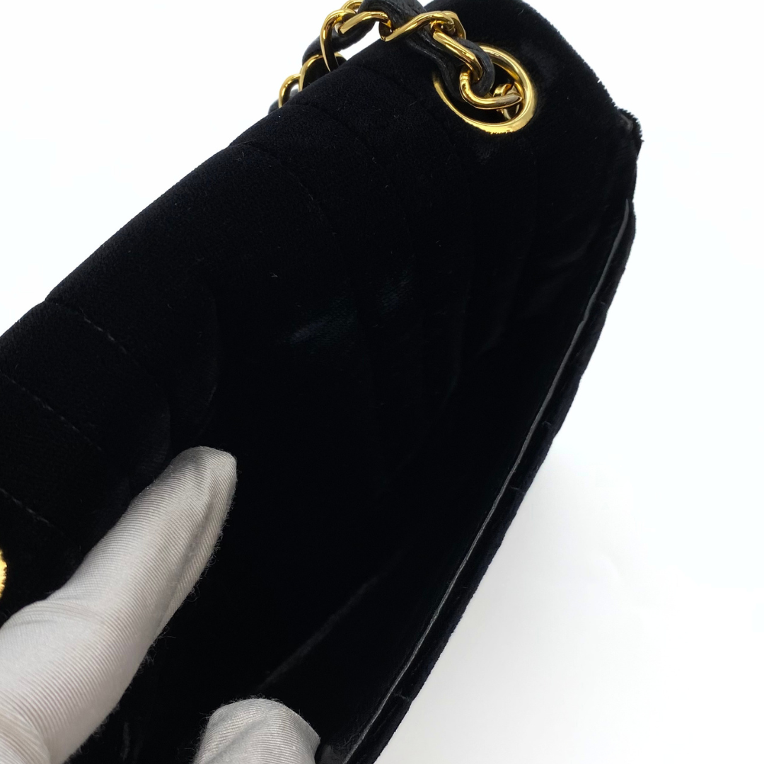 Arash, 2 Series Square 17cm Black Velvet with seal and card