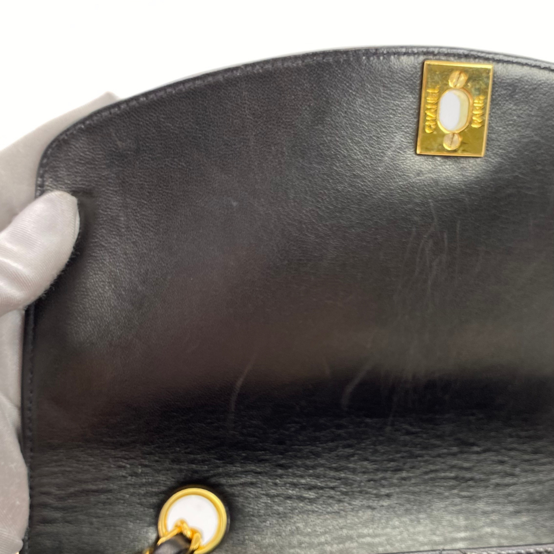 Ichika, 3 Series Small Diana Black Lambskin with seal and card