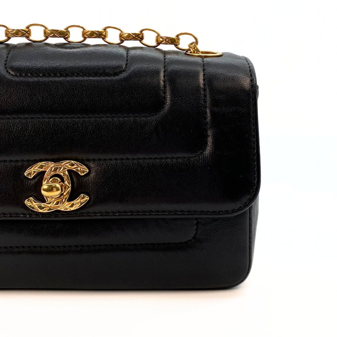Lori, 2 Series Bijoux Chain Black Lambskin with seal only