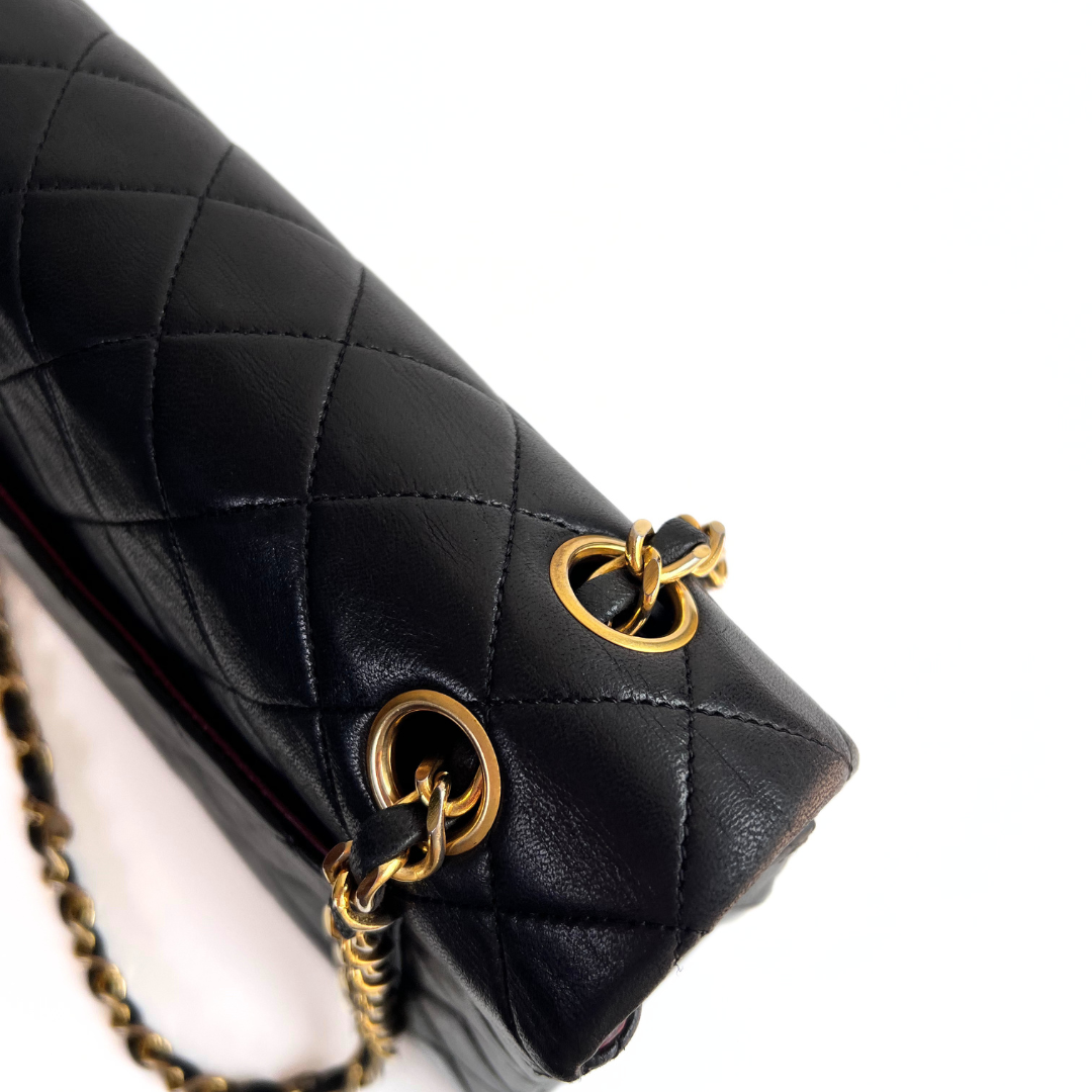 Elian, 1 Series Jumbo Flap Black Lambskin with Card Wallet with seal and card