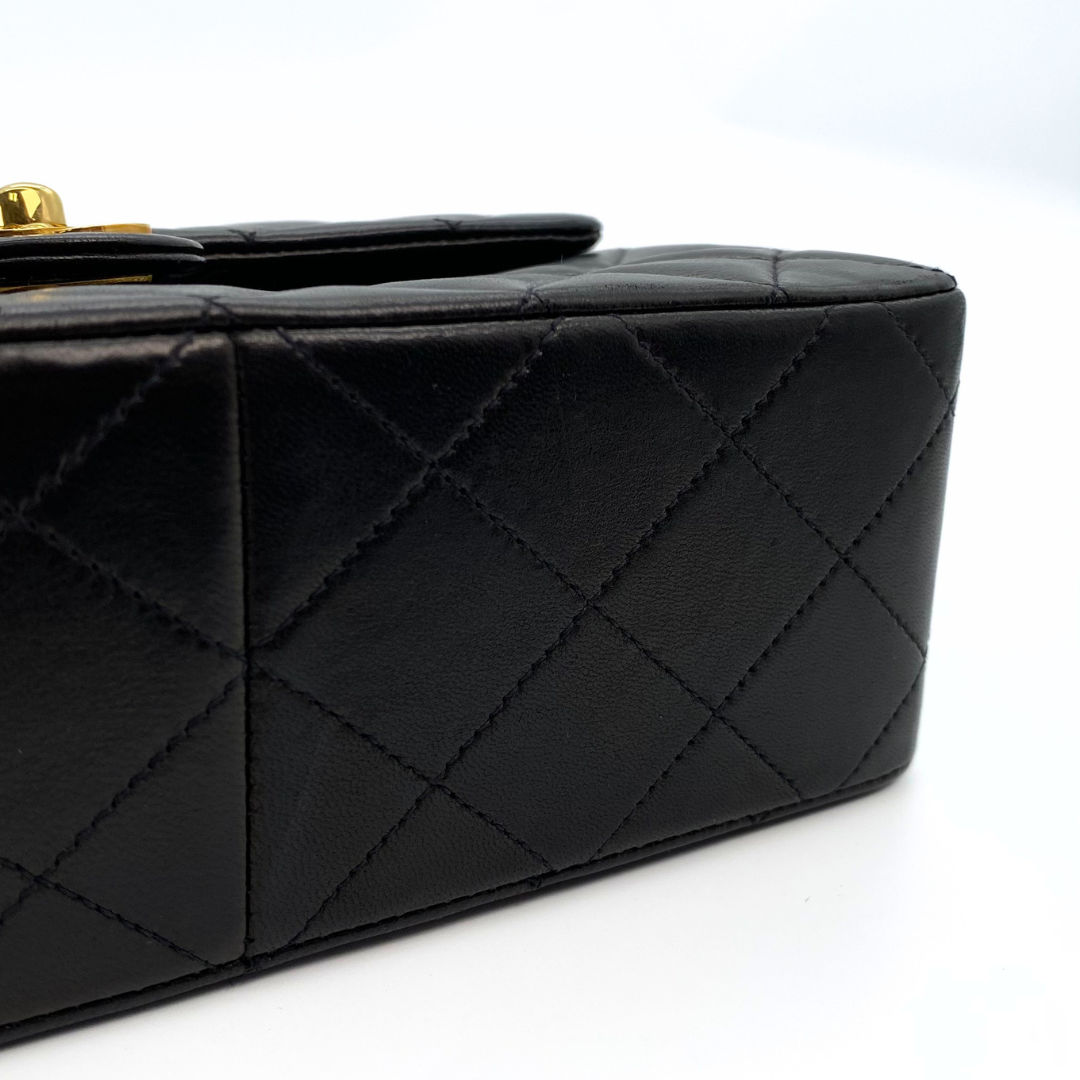 Varun, 2 Series Square 20cm Black Lambskin with seal and card