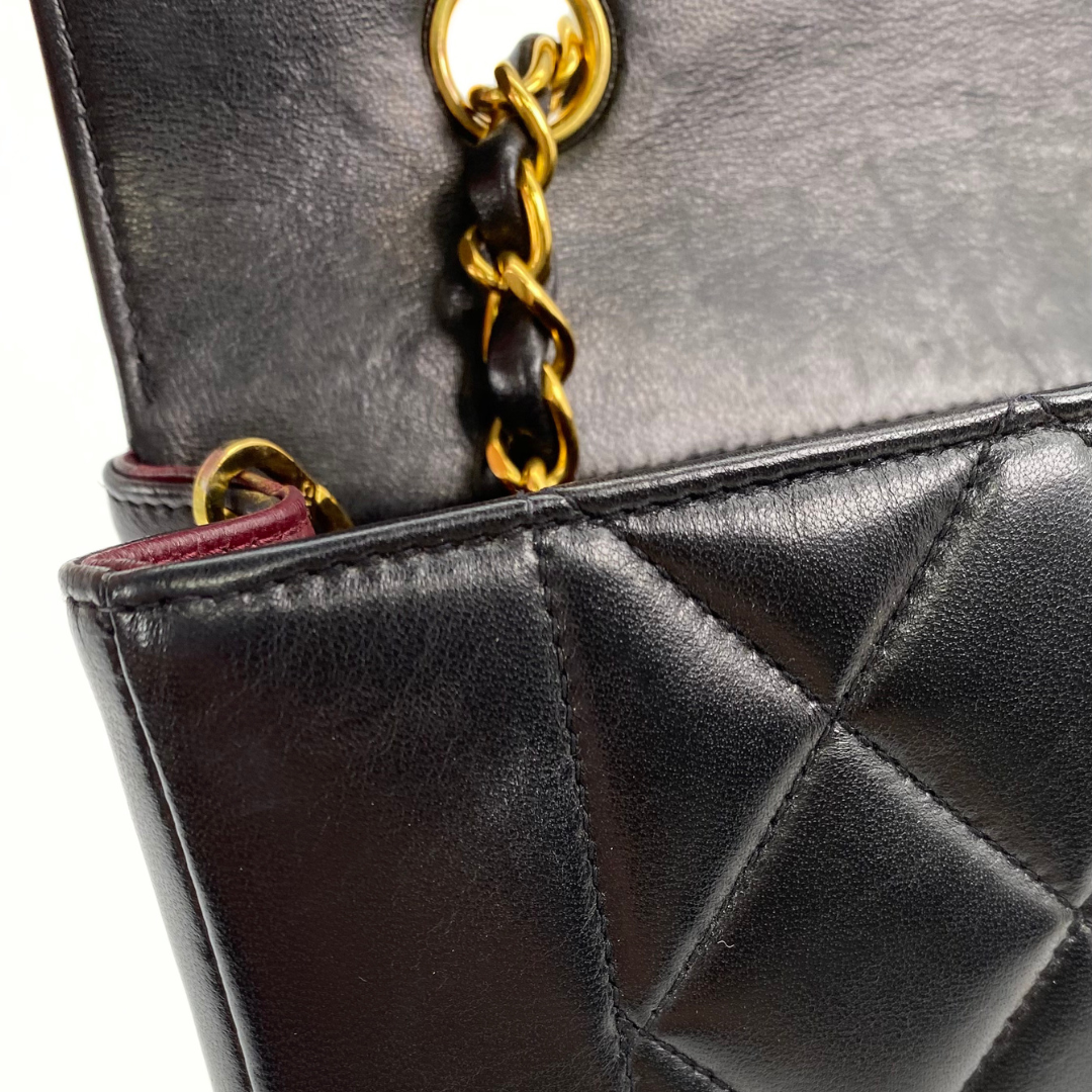 Kaori, 3 Series Small Diana Black Lambskin with seal and card