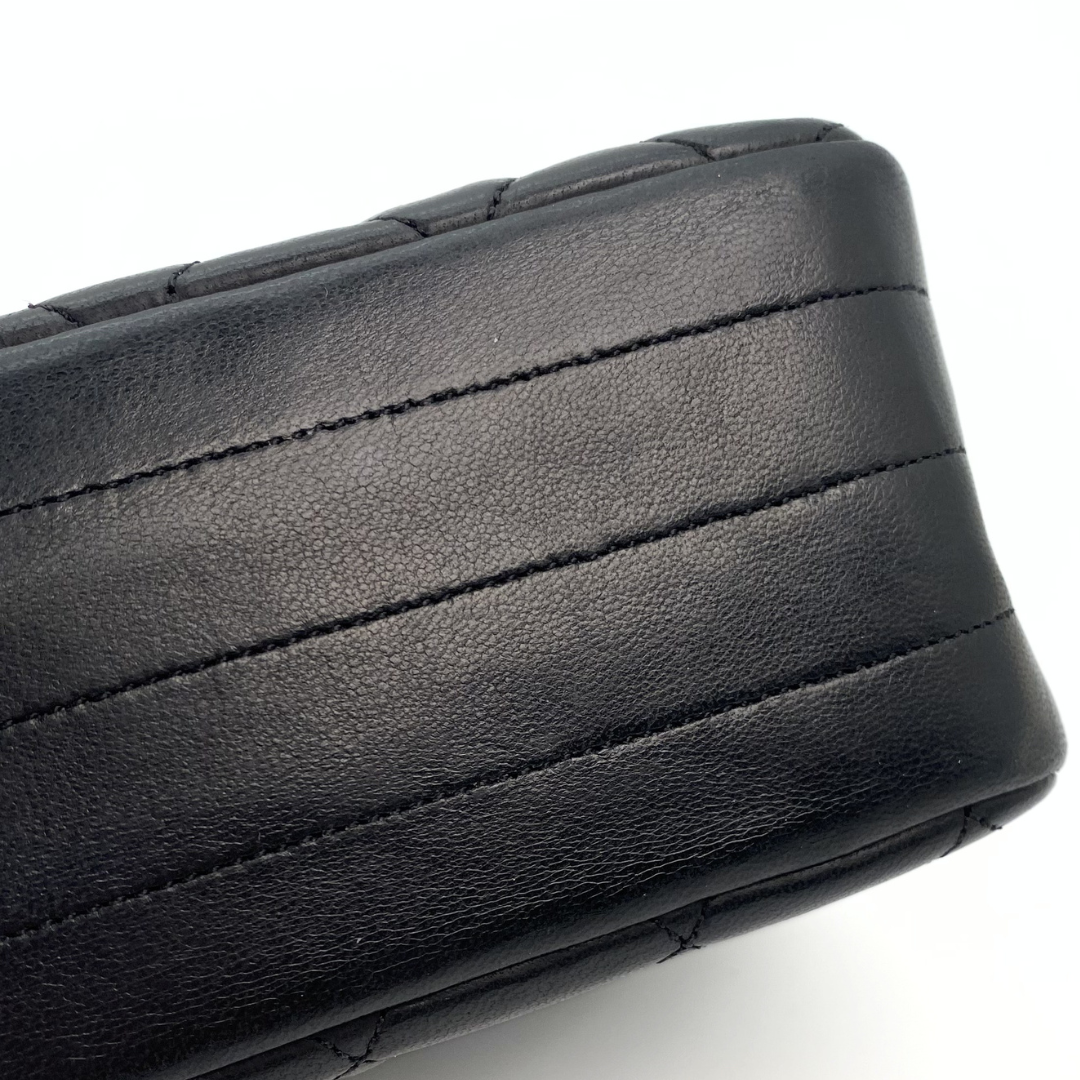 Reina, 0 Series Half Moon Black Lambskin with seal only