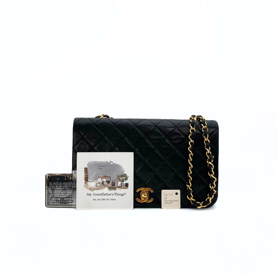 Cyrus, 1 Series Small Full Flap Black Lambskin with seal and card