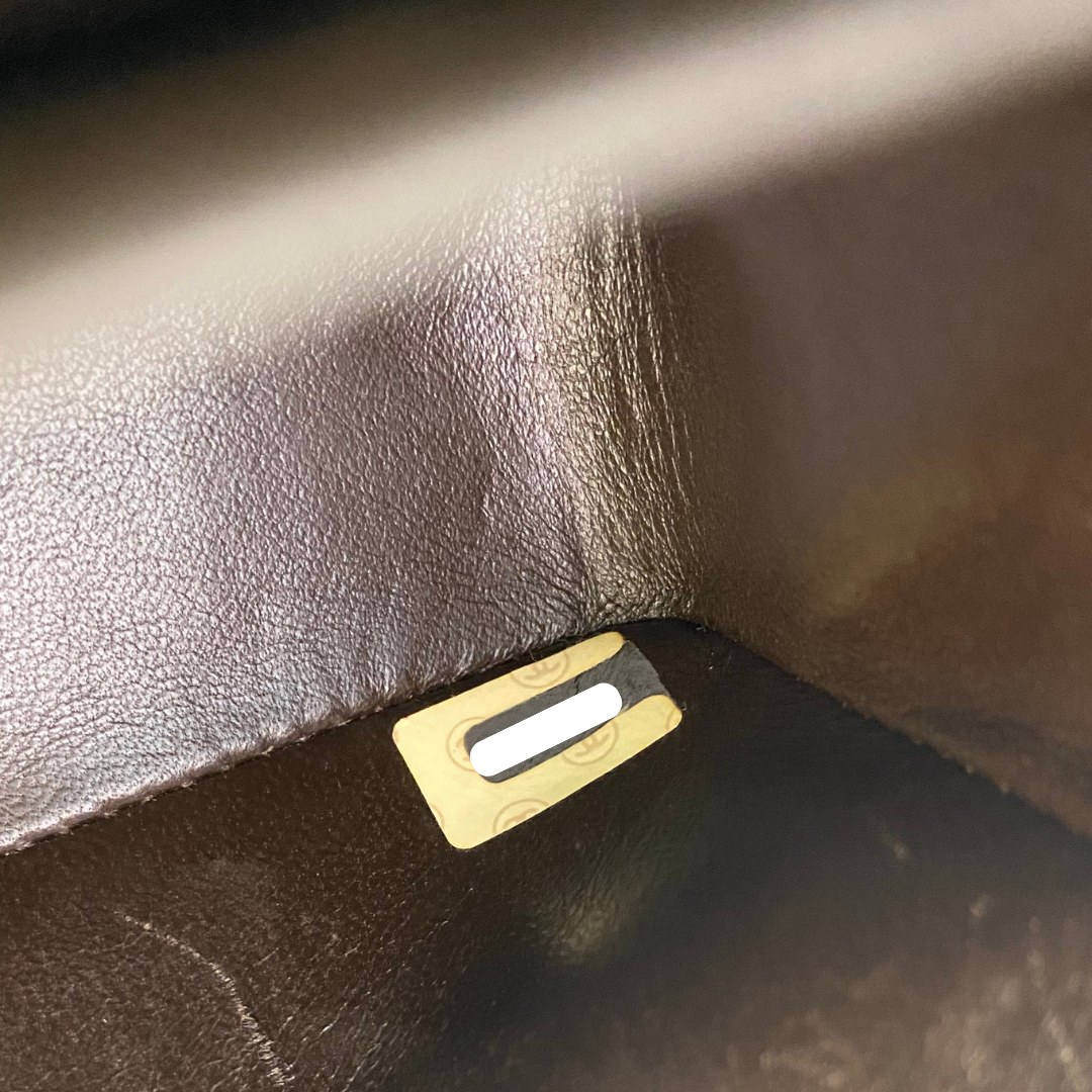 Leandro, 1 Series Small Classic Flap Brown Lambskin with seal only