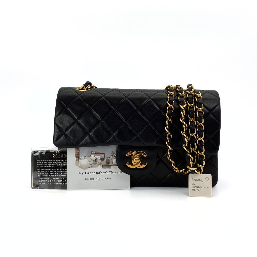 Iloma, 2 Series Small Classic Flap Black Lambskin with seal and card
