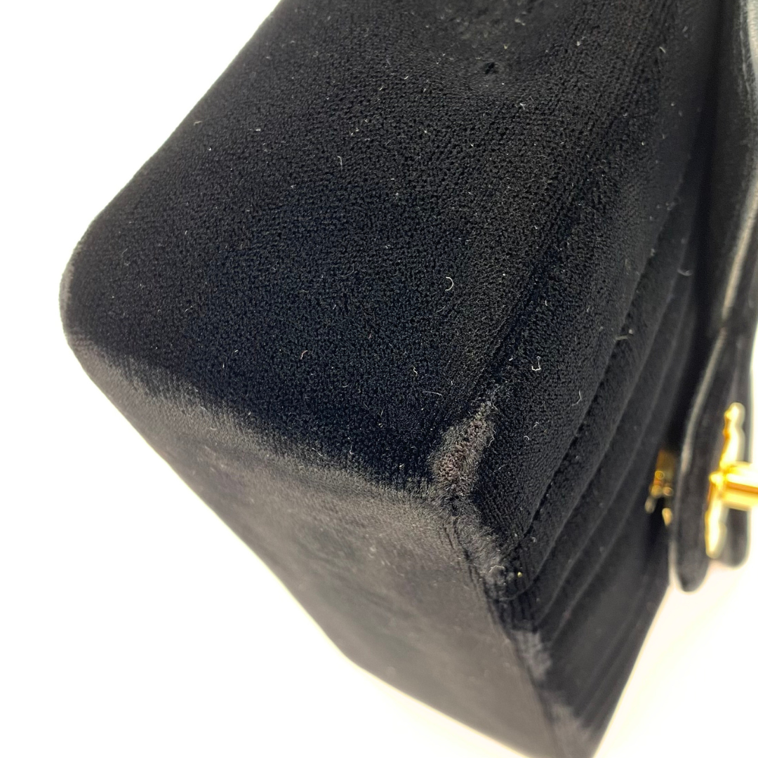 Arash, 2 Series Square 17cm Black Velvet with seal and card