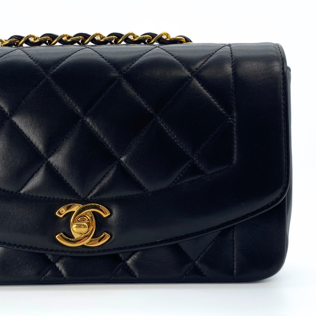 Kalina, 4 Series Small Diana Black Lambskin with seal and card