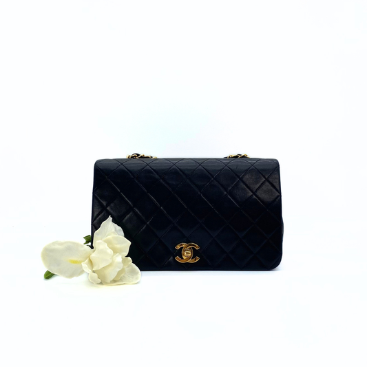 Evadne, 1 Series Small Full Flap Black Lambskin with seal and card